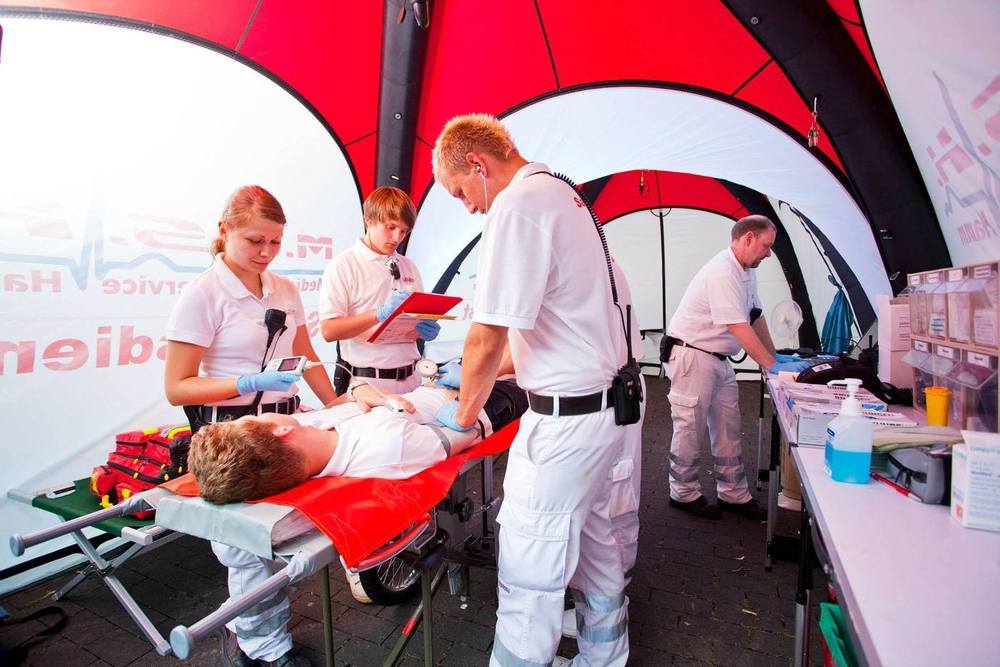 Tente de déploiement rapide GYBE® Humanity Tent Sanitaire