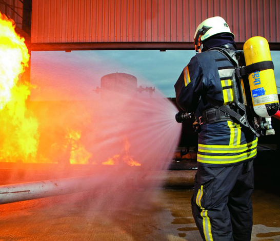 Appareil respiratoire à air comprimé Dräger PSS 5000 avec manomètre et ES - PSS 5000DP SCS M