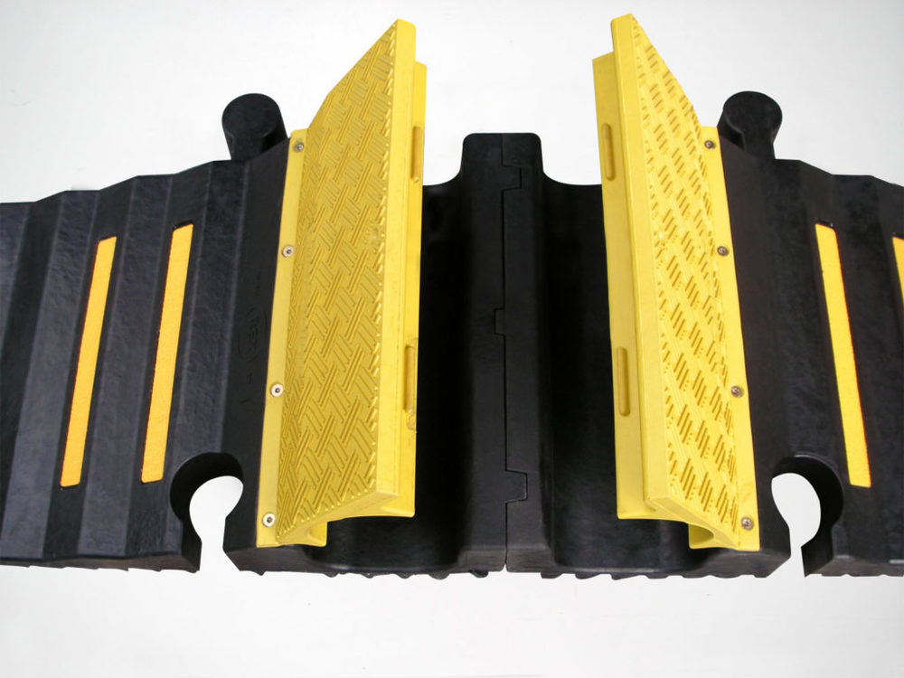 Passerelle pliable CROCODILE pour tuyaux jusqu'à 75 mm avec couvercle