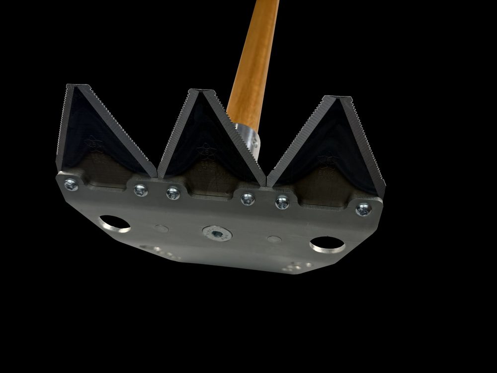 Outil feu de forêt WOODY avec manche en bois de OMNISFERA